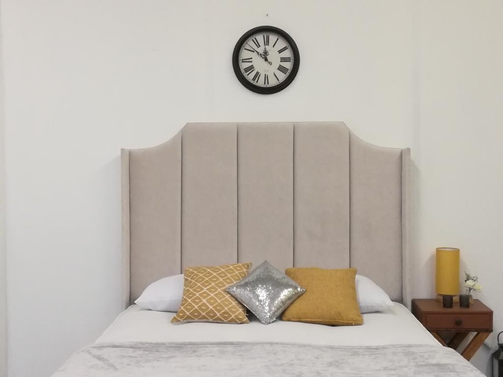 Crown Panel Bed